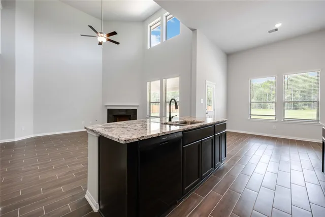 $466,781 | 600 Barton Place Drive, Cleveland, TX 77327