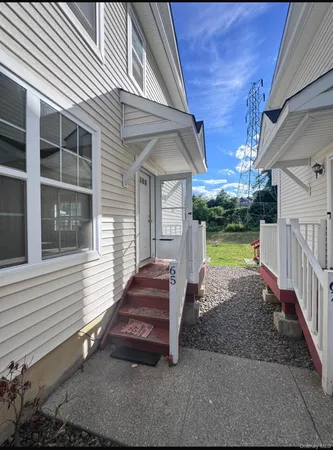 $2,500 | 65 Jordan Lane, Middletown, NY 10940