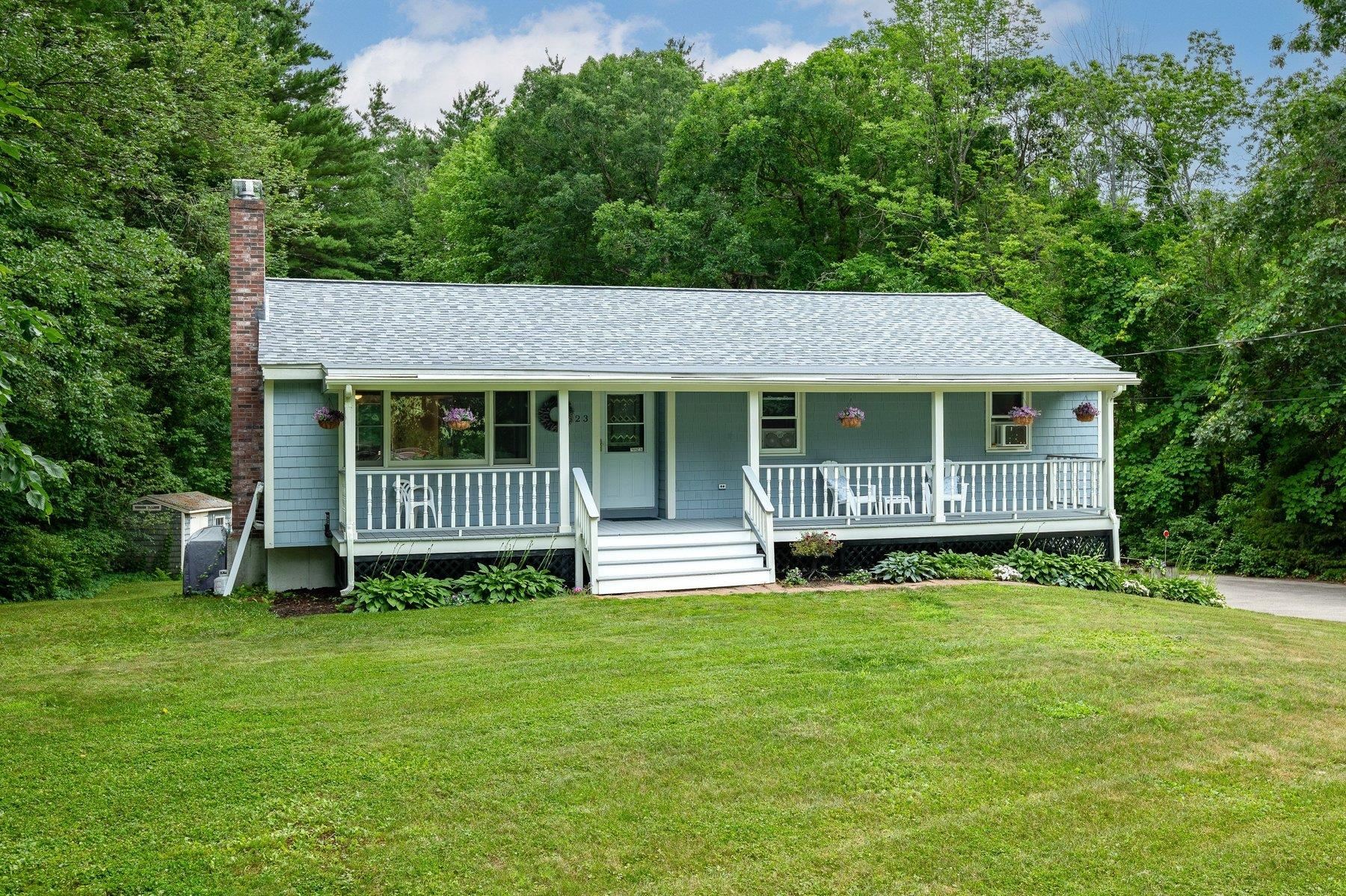 23 Island Pond Road Atkinson, NH 03811 - Photo 3 of 44