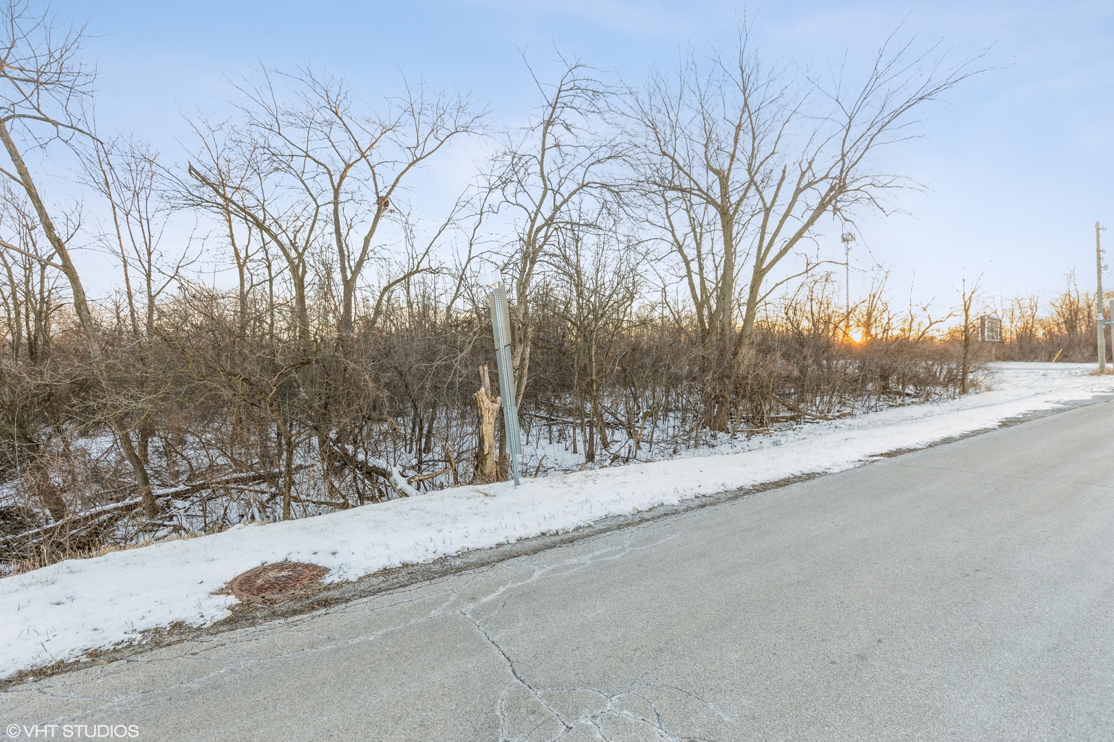 0 South Dixie Highway Crete, IL 60417 - Photo 10 of 13 a view of a road with a yard