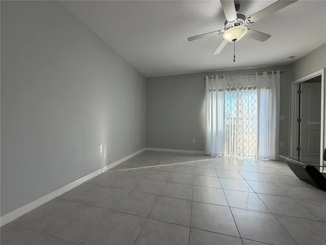 $2,800 | 2011 Sea Salt Court, Ruskin, FL 33570