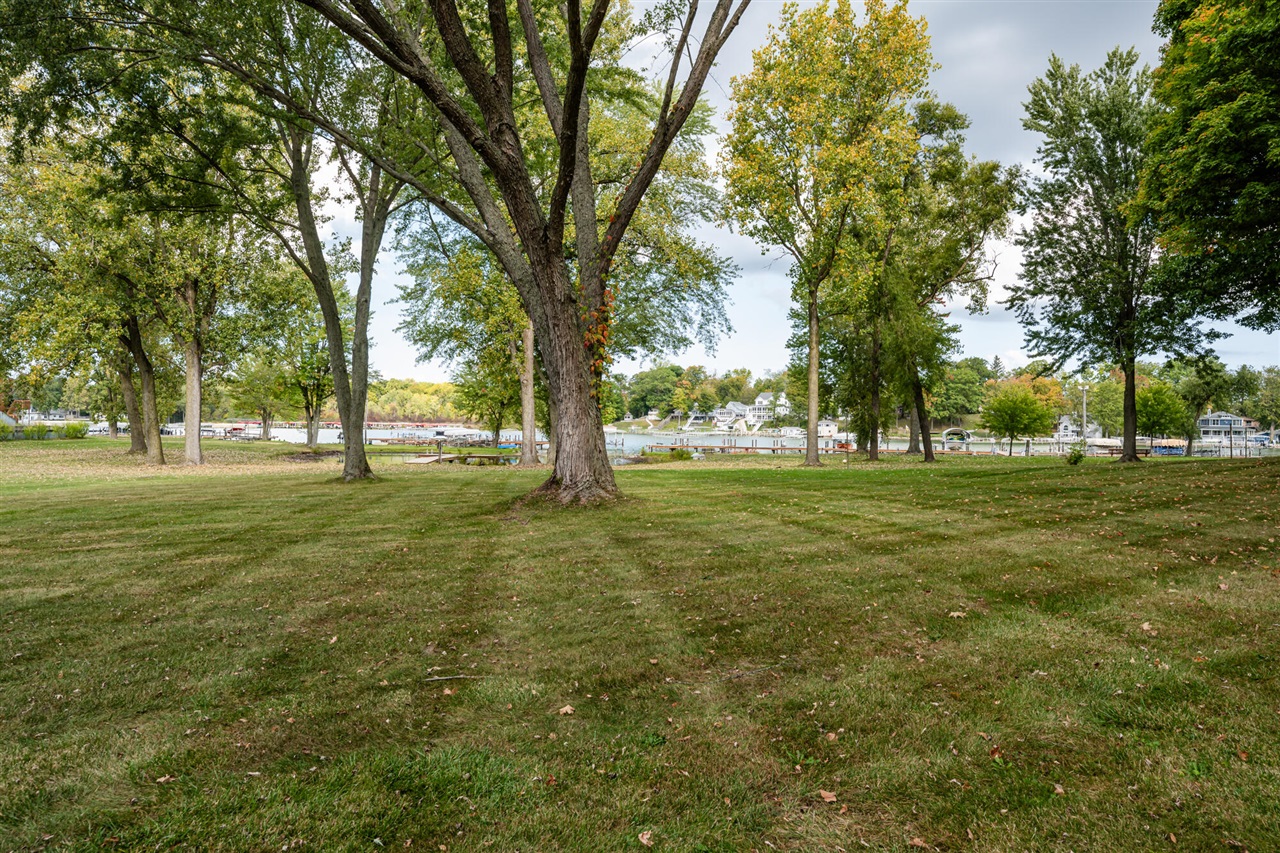 5632 North Watervliet Road, Unit 16 Watervliet, MI 49098 - Photo 26 of 36
