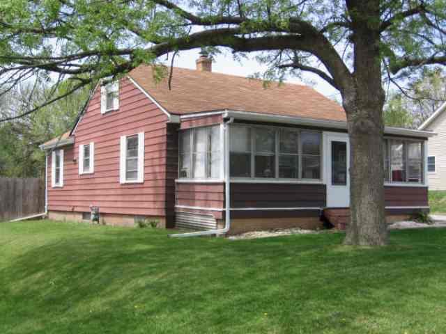 404 North Wood Street Washington, IL 61571 - Photo 1 of 5