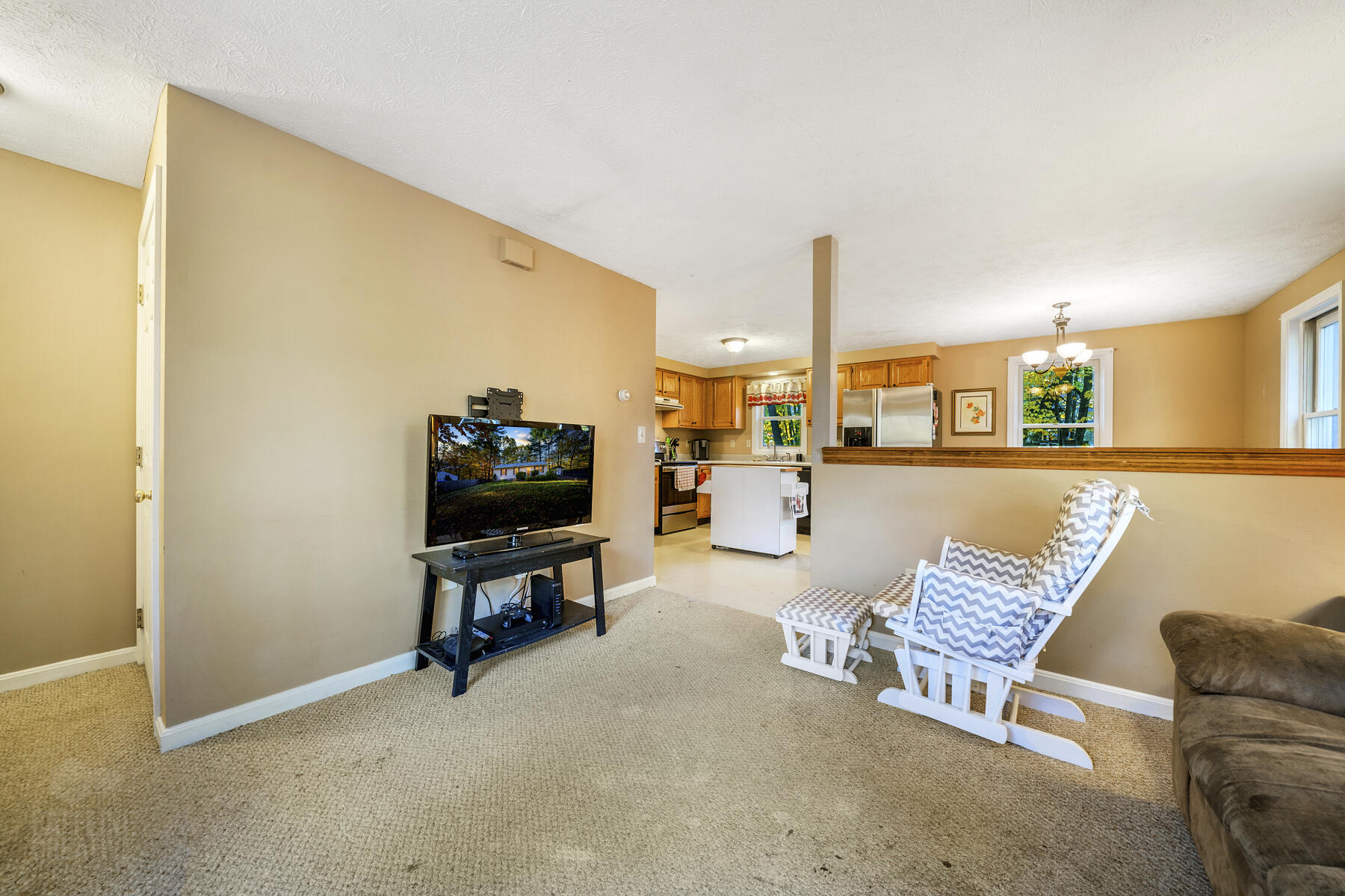 7 Maple Ridge Road Gorham, ME 04038 - Photo 7 of 39 maple-mcaleney-creative-24