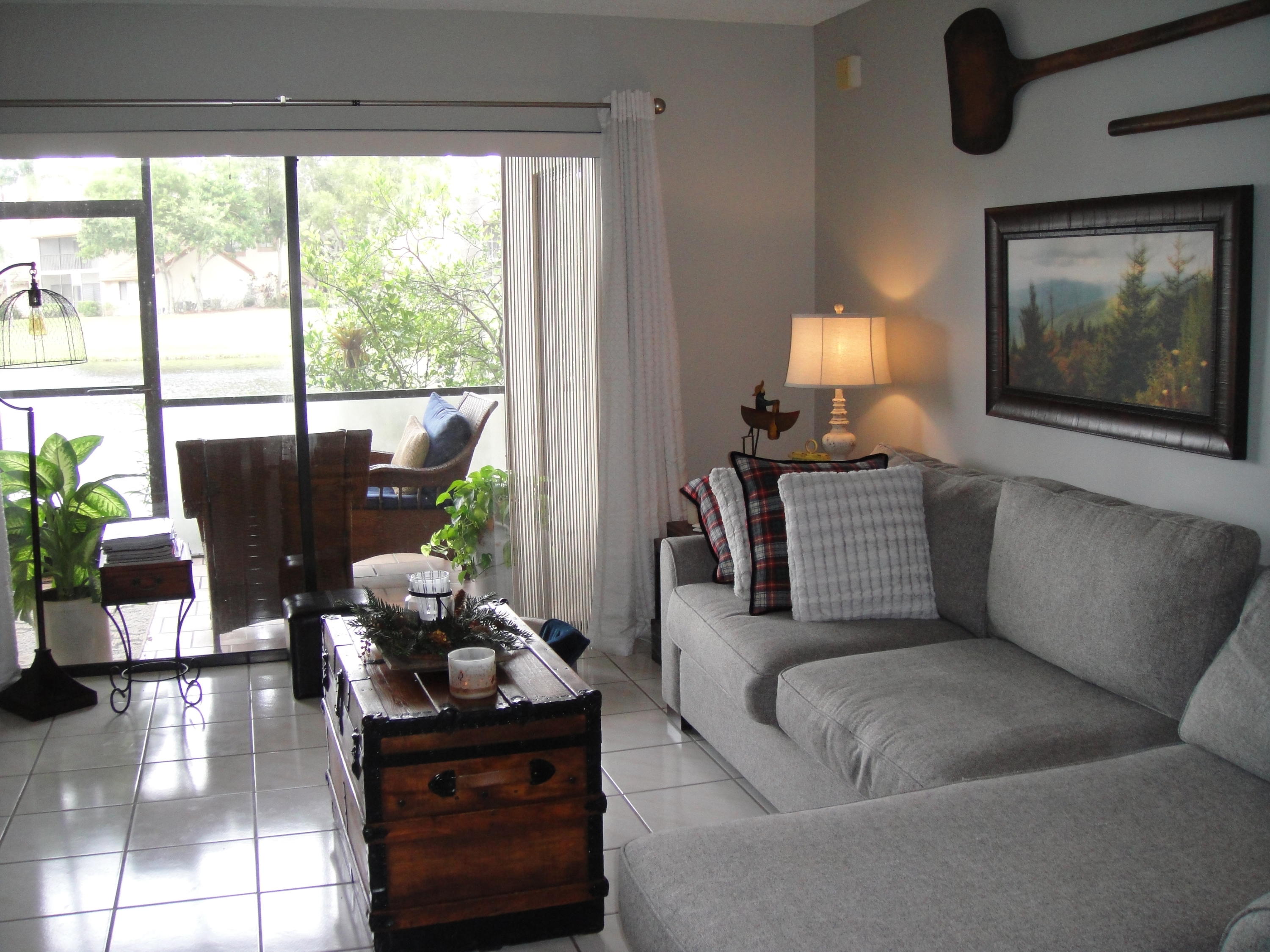 5751 Coach House Circle, Unit B Boca Raton, FL 33486 - Photo 4 of 16 Living Area