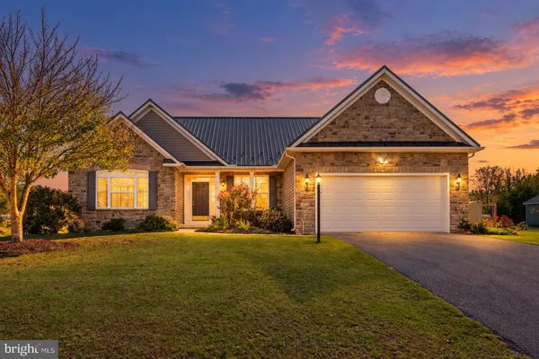$440,000 | 40 Willie Mays Court, Berkeley Springs, WV 25411