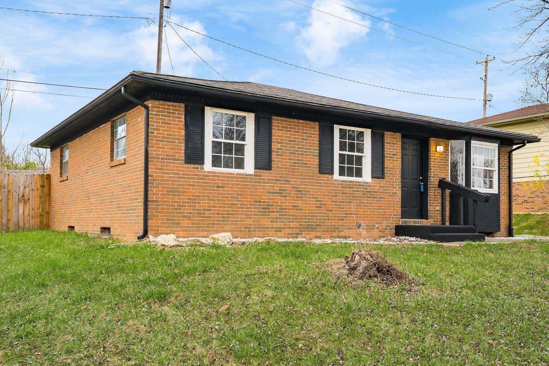 2909 Rivercliff Road Columbus, OH 43223 - Photo 17 of 41 003_909 Rivercliff Rd 0073