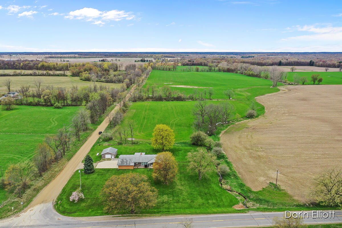 6967 Nickleplate Road Muir, MI 48860 - Photo 47 of 52 IMG_1045
