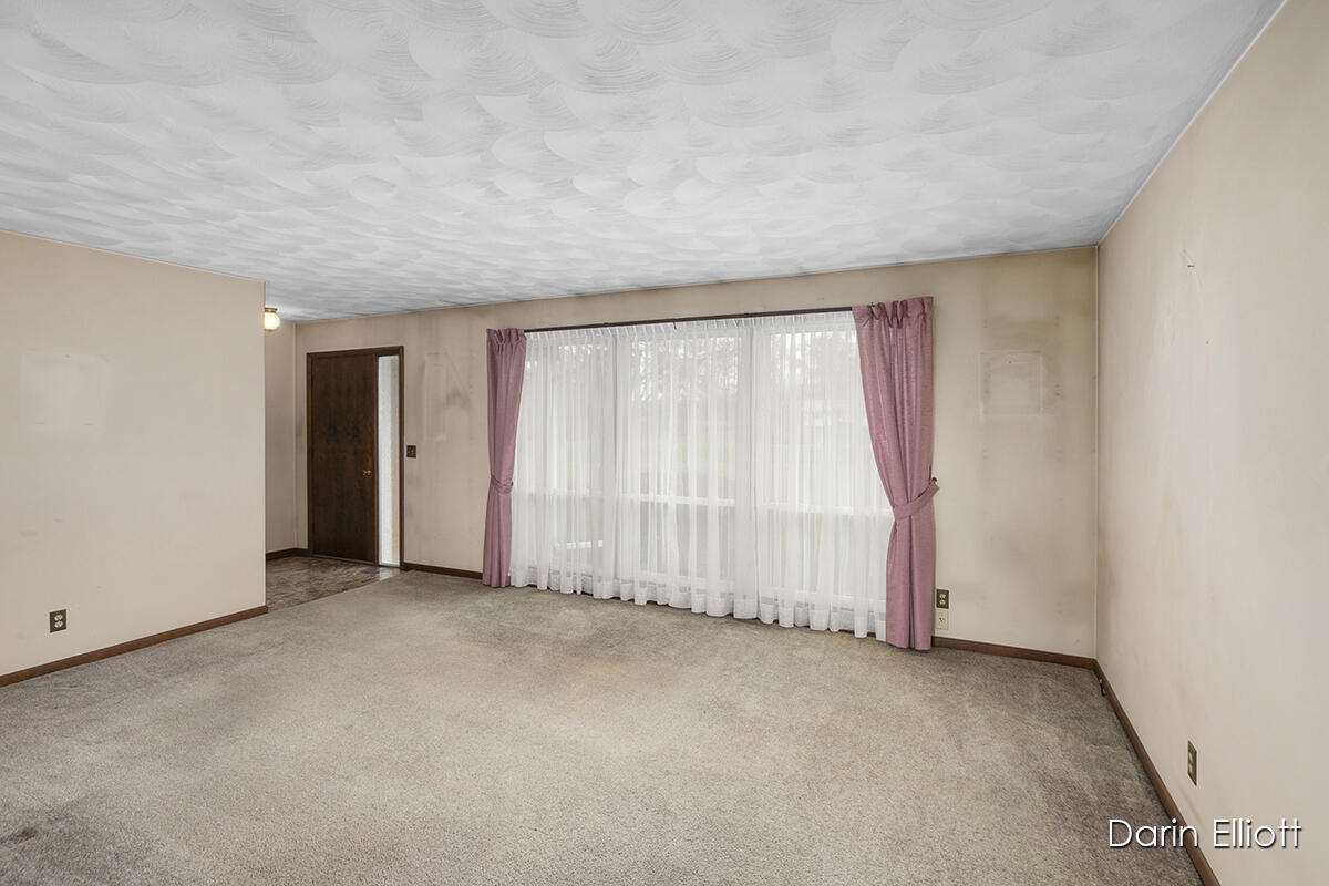 6967 Nickleplate Road Muir, MI 48860 - Photo 7 of 52 IMG_1003