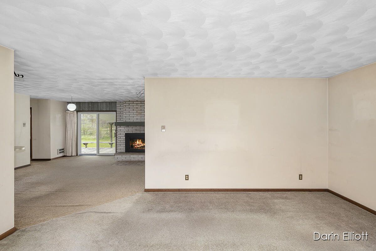 6967 Nickleplate Road Muir, MI 48860 - Photo 9 of 52 IMG_1005