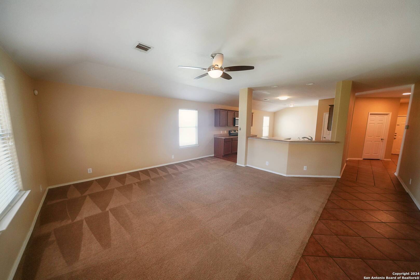 320 Longhorn Way Cibolo, TX 78108 - Photo 9 of 36