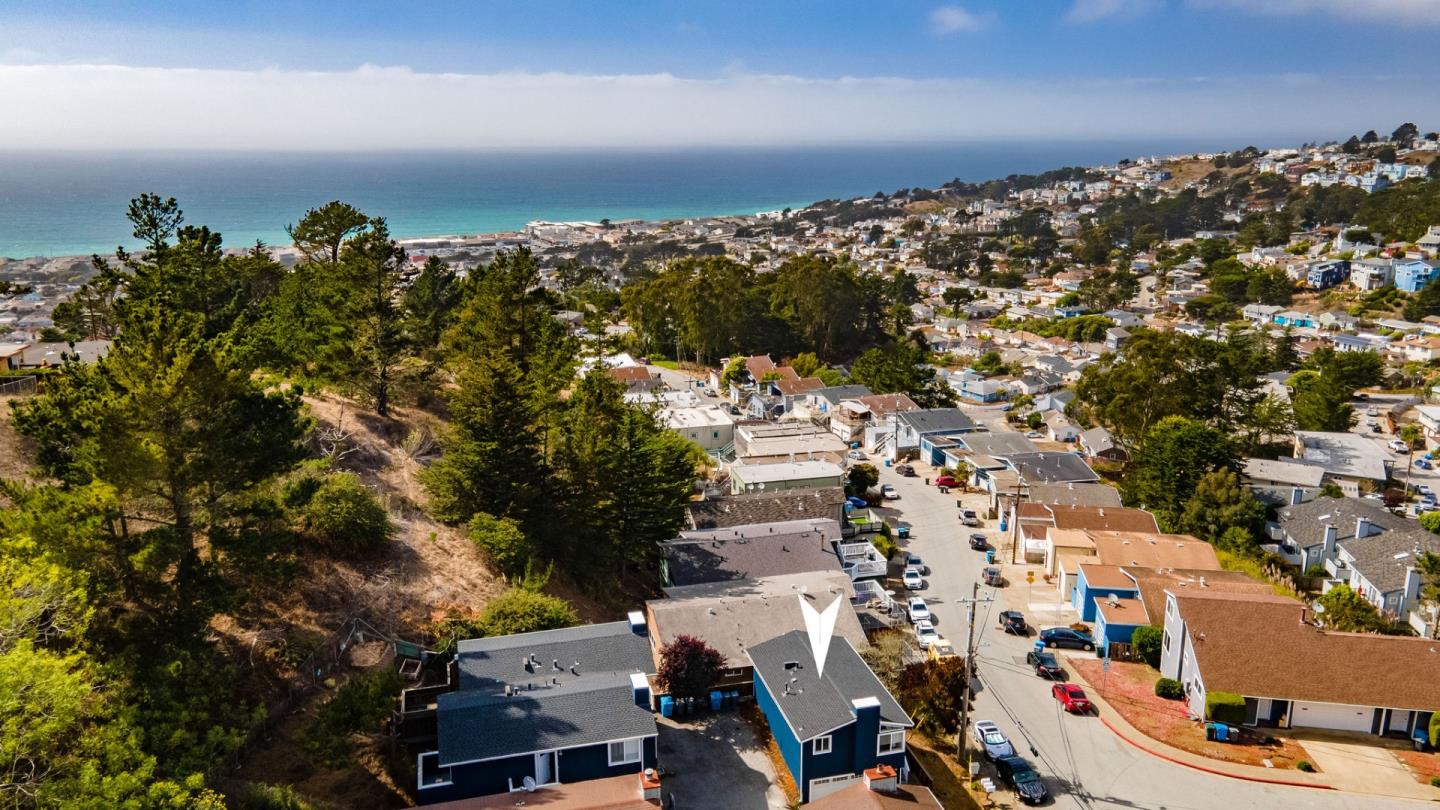 472 Lewis Lane Pacifica, CA 94044 - Photo 23 of 23 an aerial view of a city