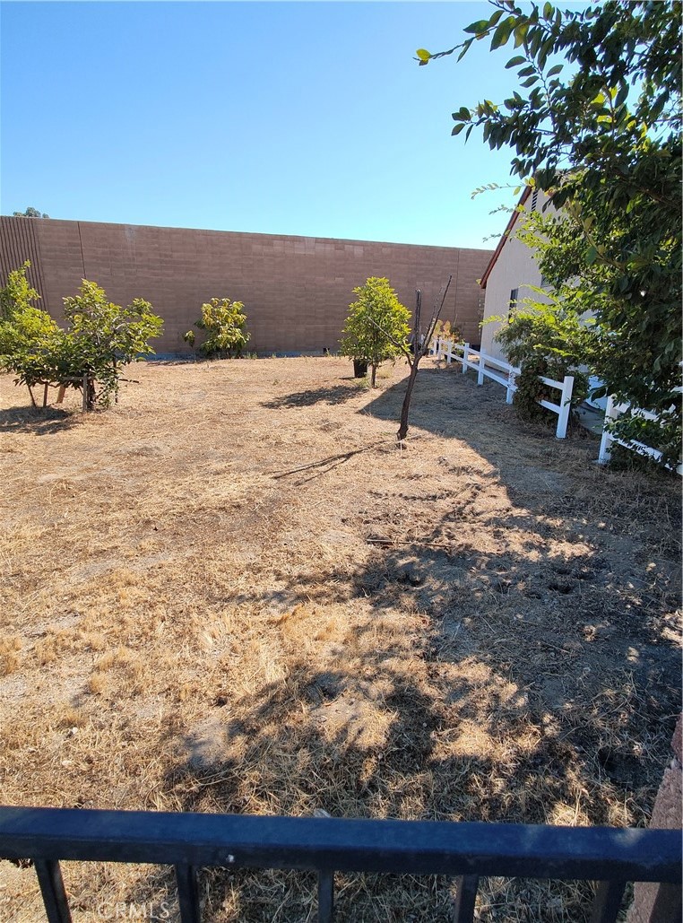 8855 Oneida Avenue Sun Valley, CA 91352 - Photo 5 of 22