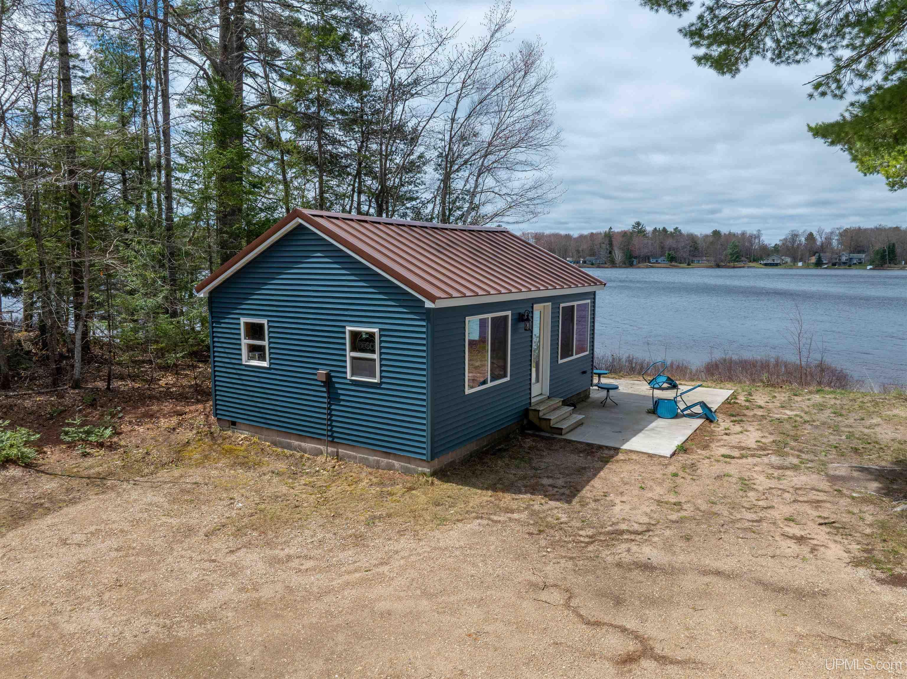 3865 Peninsula Point Road Munising, MI 49862 - Photo 40 of 88