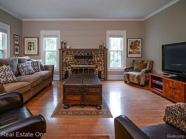 2070 West Wardlow Road Highland, MI 48357 - Photo 16 of 46 20_21.jpg