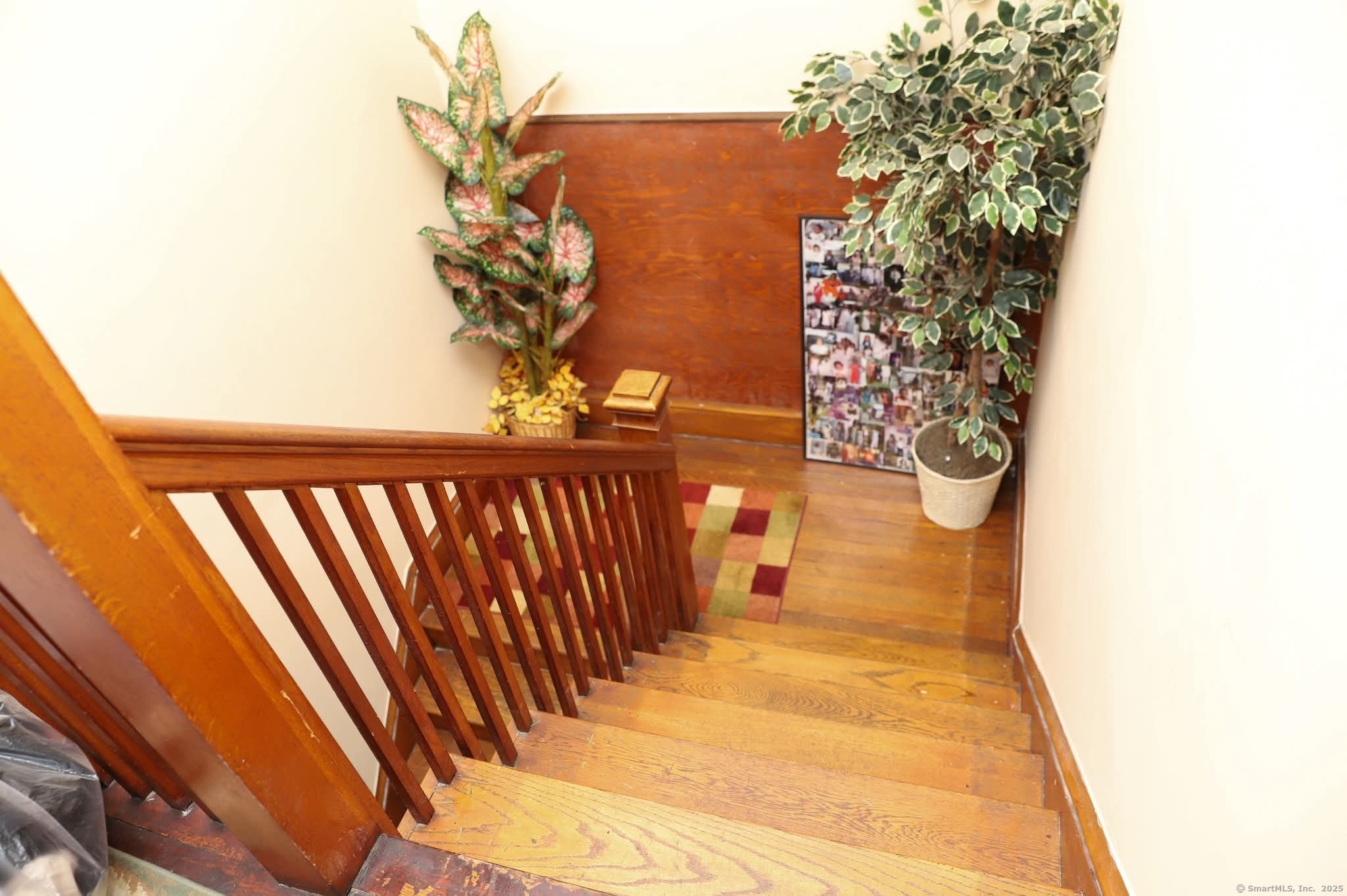 11 Pershing Street Hartford, CT 06112 - Photo 16 of 37 a view of a porch