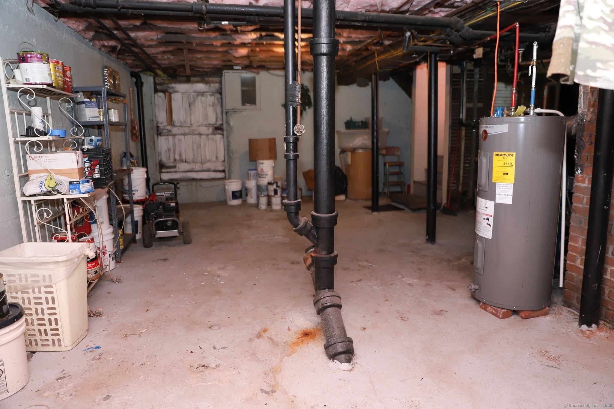 11 Pershing Street Hartford, CT 06112 - Photo 26 of 37 a view of a room with gym equipment