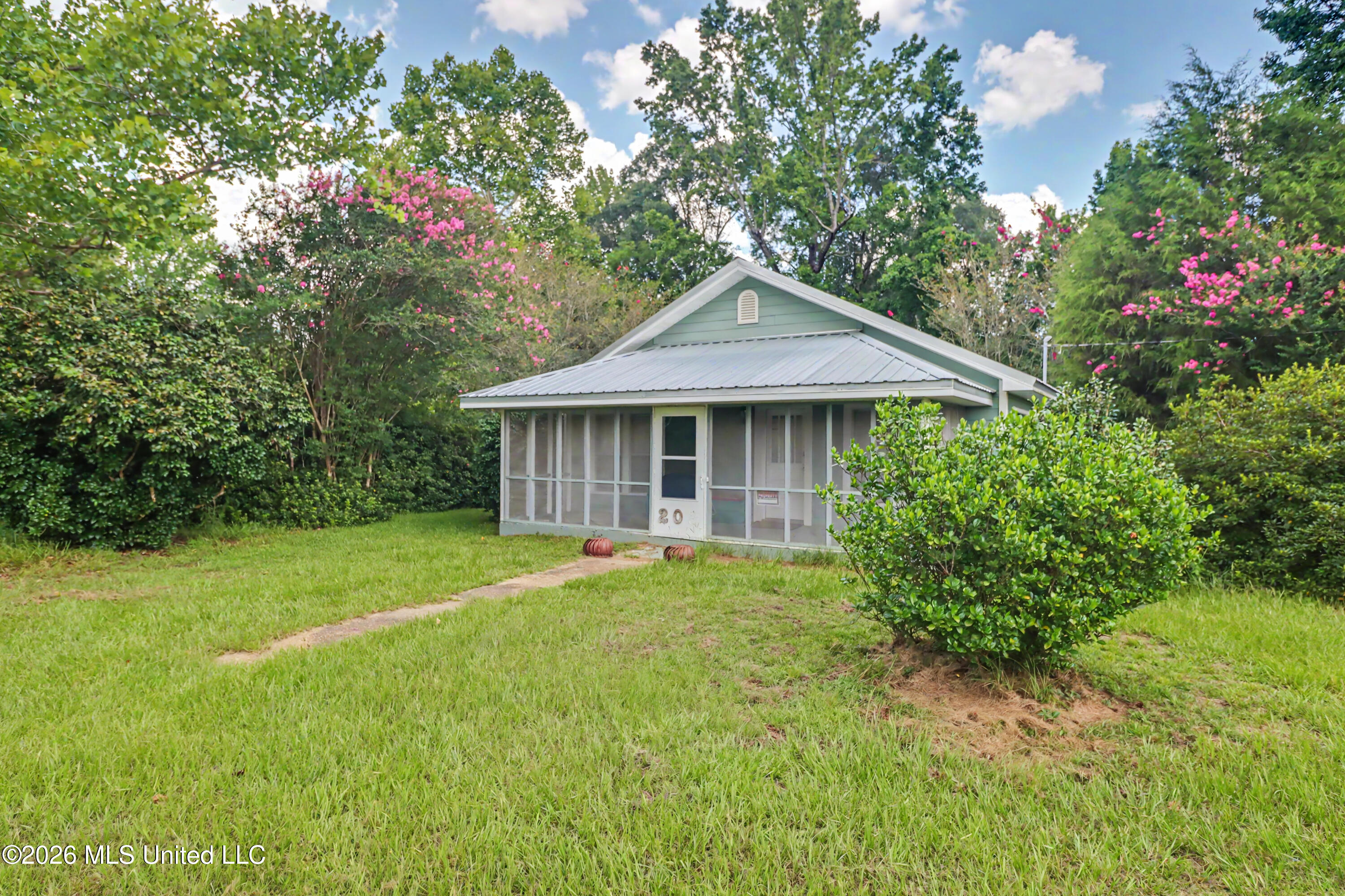 202 St John Road Brooklyn, MS 39425 - Photo 2 of 28 IMG_1667