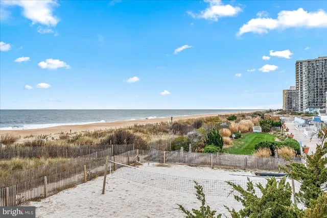 $400,000 | 11805 Wight Street, Unit 206E, Ocean City, MD 21842