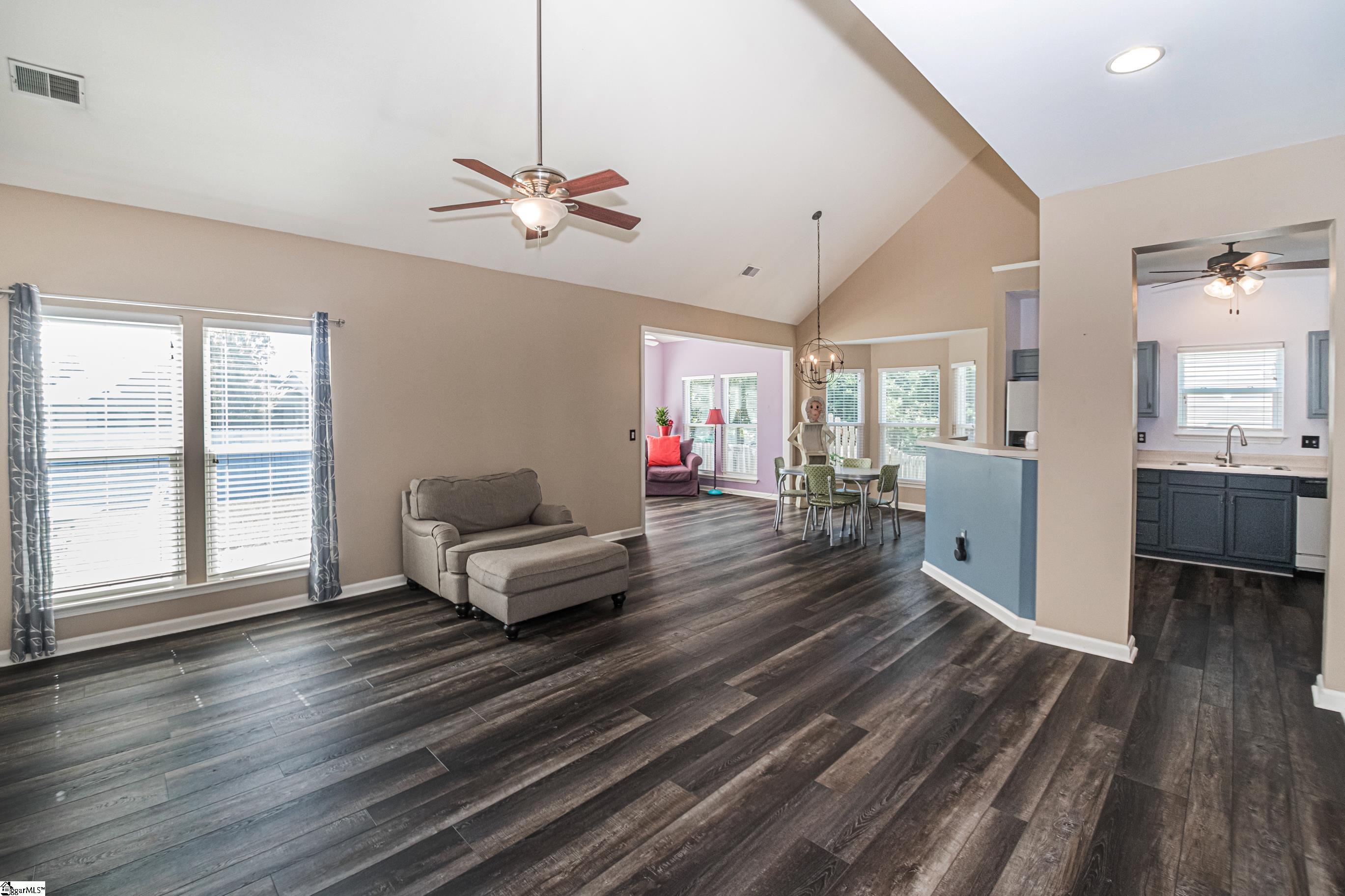 233 Highgate Circle Greer, SC 29650 - Photo 16 of 36 Gallery Image 16