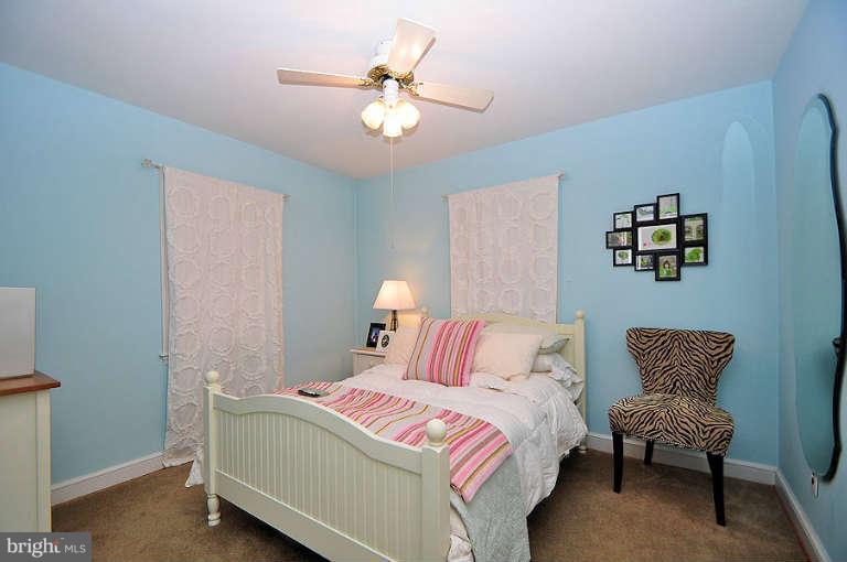 618 Piccadilly Road Towson, MD 21204 - Photo 21 of 30 Bedroom