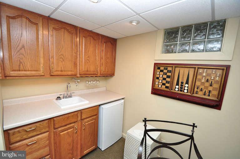 618 Piccadilly Road Towson, MD 21204 - Photo 25 of 30 Interior (General)