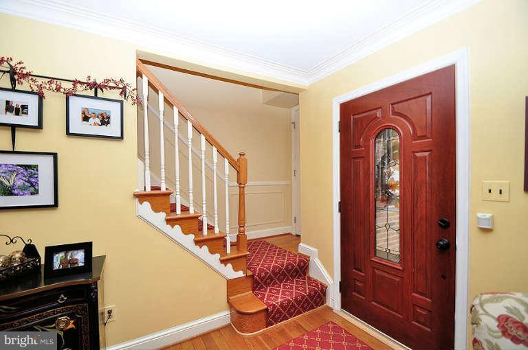 618 Piccadilly Road Towson, MD 21204 - Photo 9 of 30 Interior (General)
