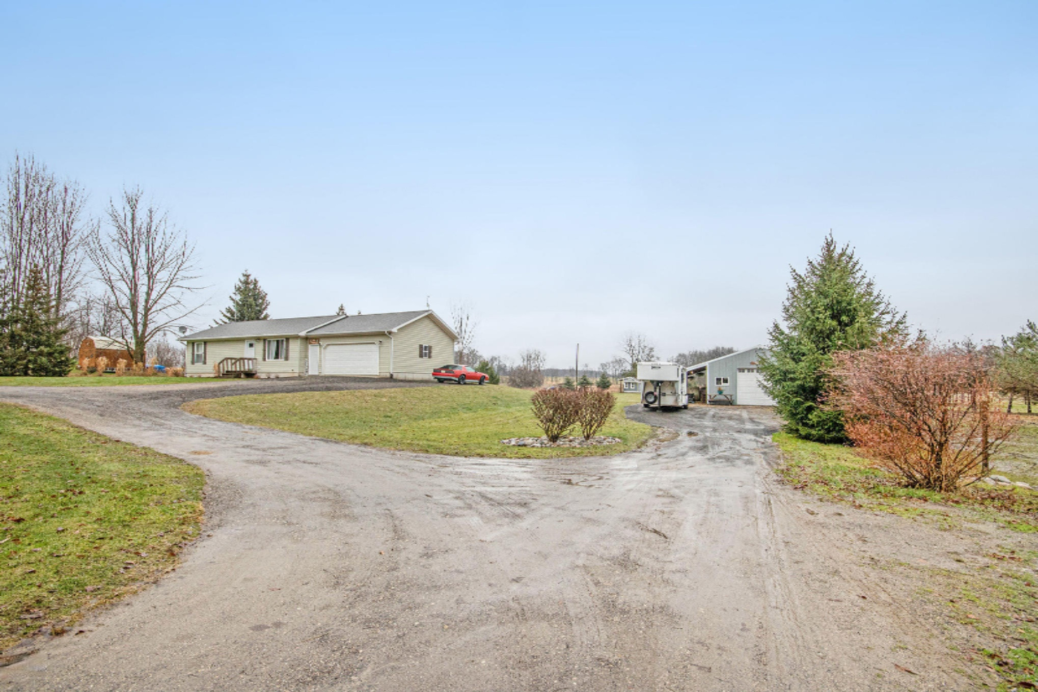 1249 Pinckney Road Saranac, MI 48881 - Photo 2 of 77 IMG_1955