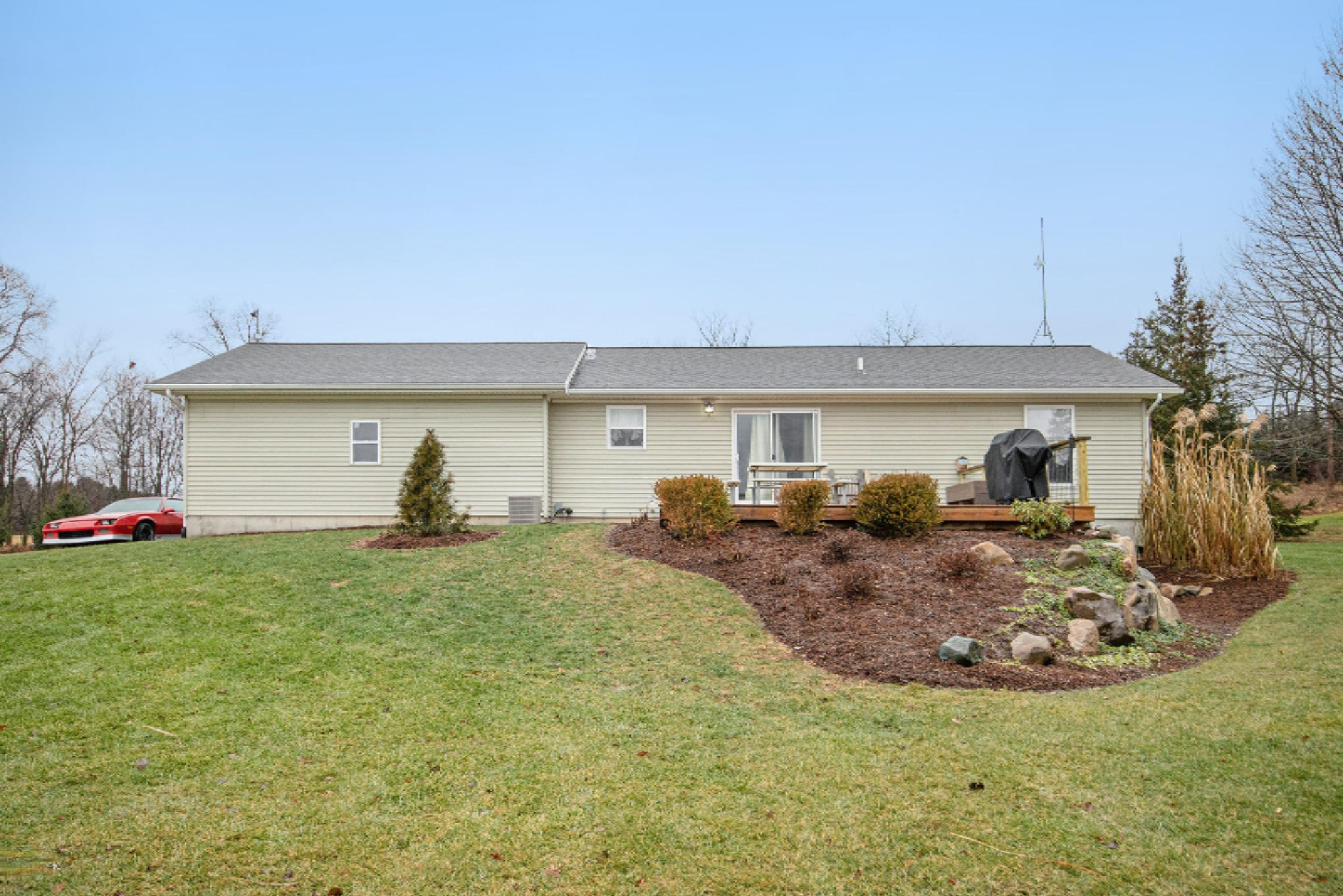 1249 Pinckney Road Saranac, MI 48881 - Photo 39 of 77 IMG_1962