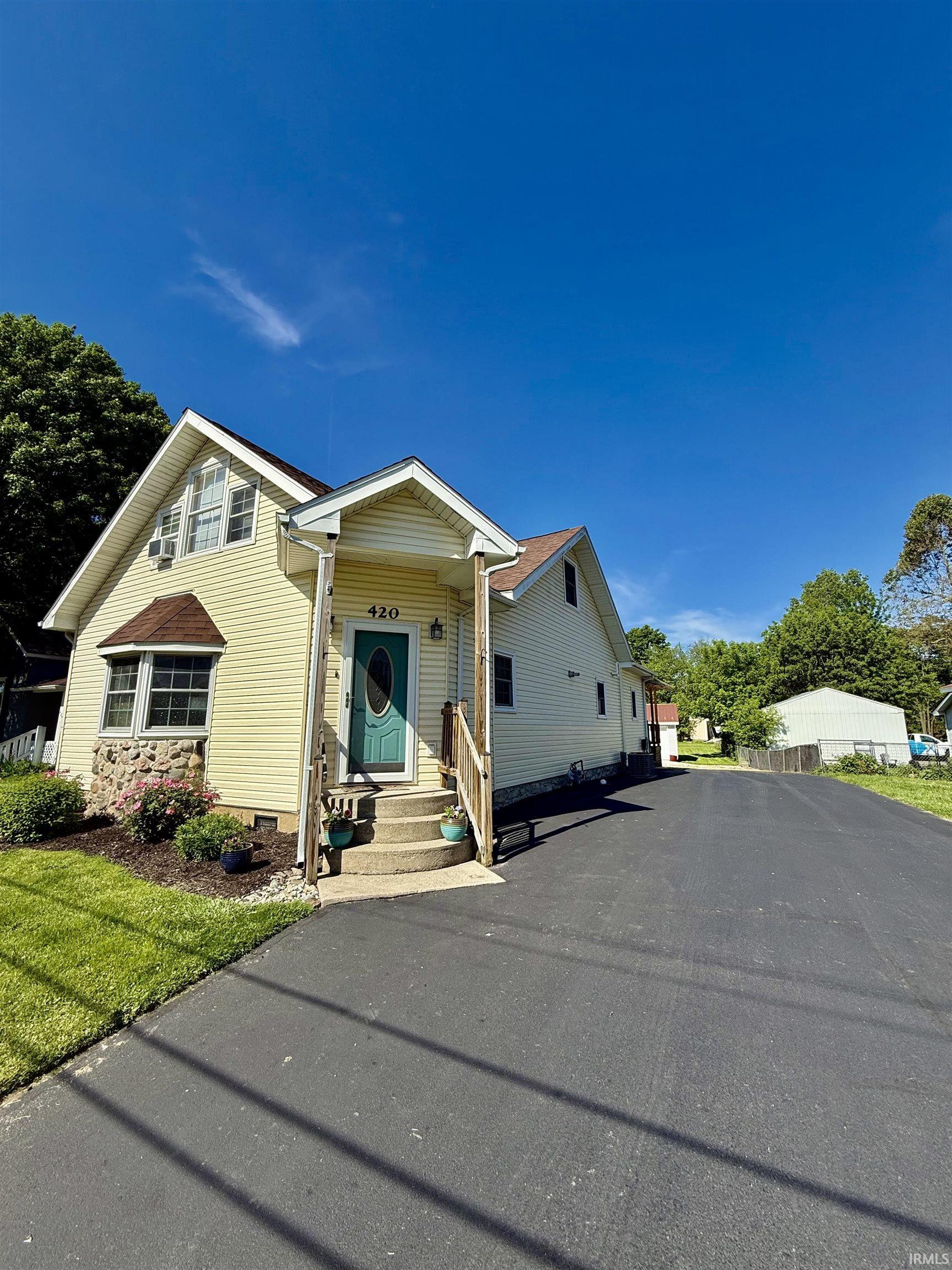420 Hasty Street Huntington, IN 46750 - Photo 2 of 17