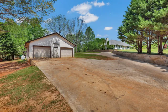 $584,900 | 703 Burnt Tanyard Road, Salem, SC 29676