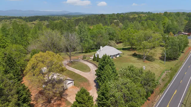 $584,900 | 703 Burnt Tanyard Road, Salem, SC 29676