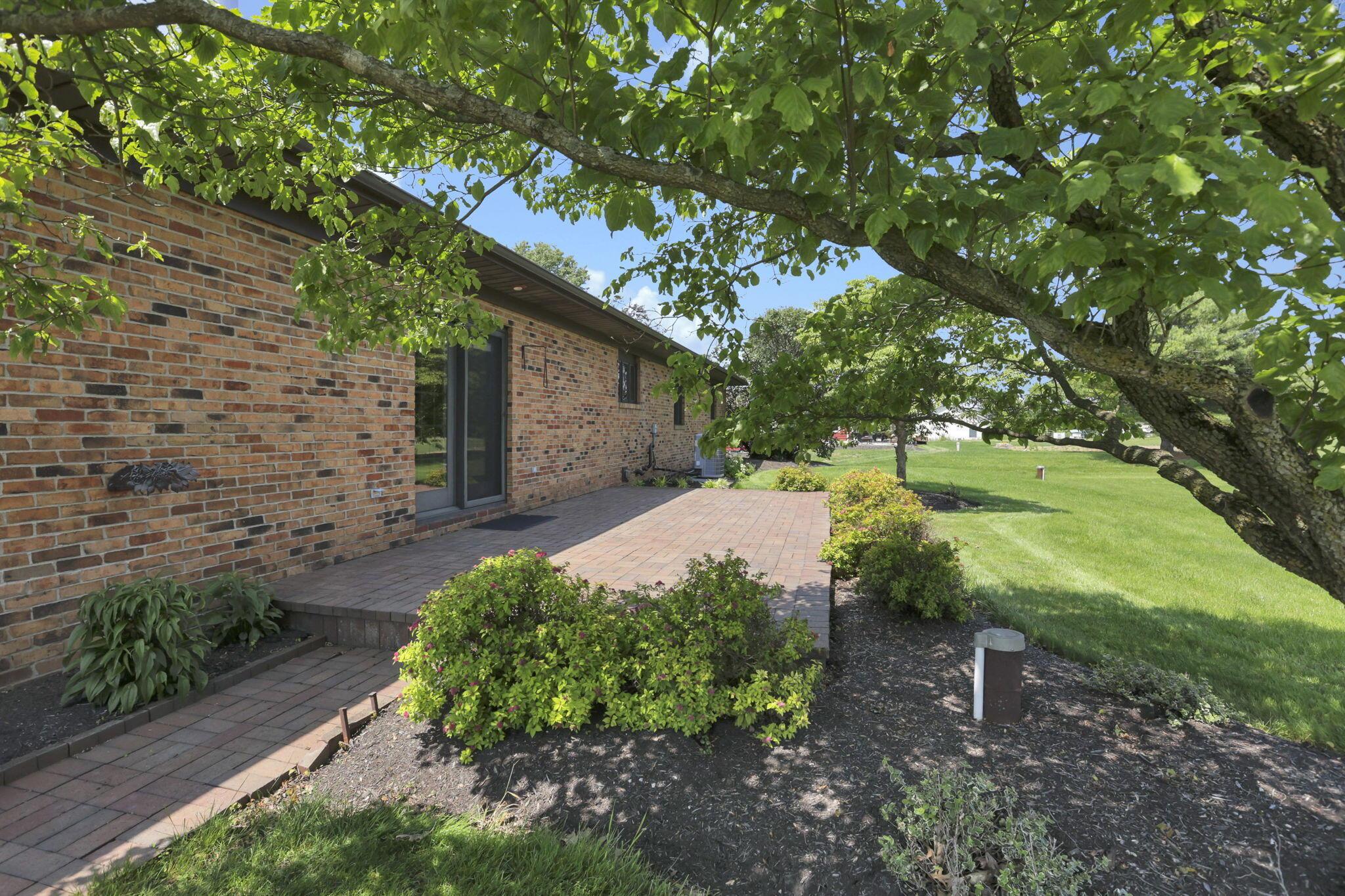 10810 Mc Intosh Road Pataskala, OH 43062 - Photo 52 of 80 Rear Patio