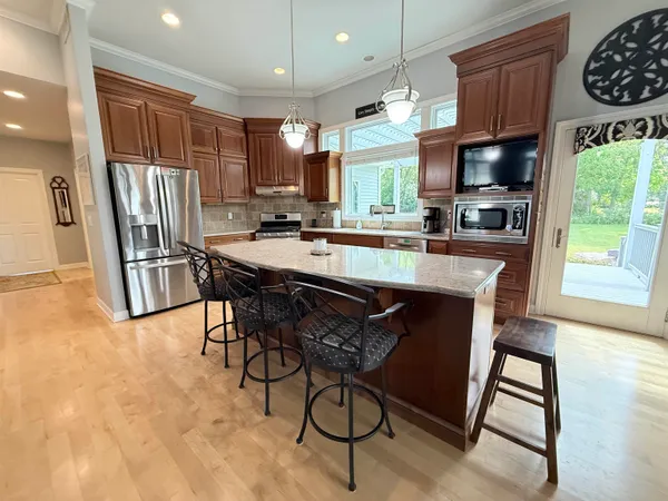 $579,900 | 1604 Bellevue Boulevard, Fond du Lac, WI 54937