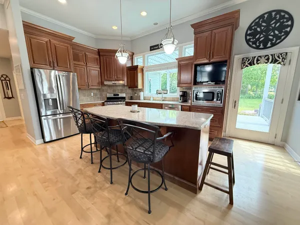 $579,900 | 1604 Bellevue Boulevard, Fond du Lac, WI 54937