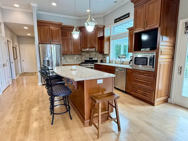 $579,900 | 1604 Bellevue Boulevard, Fond du Lac, WI 54937