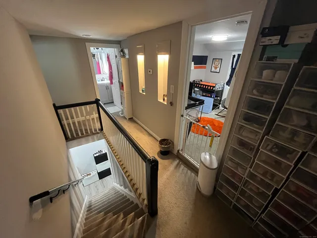 a view of an entryway with workspace