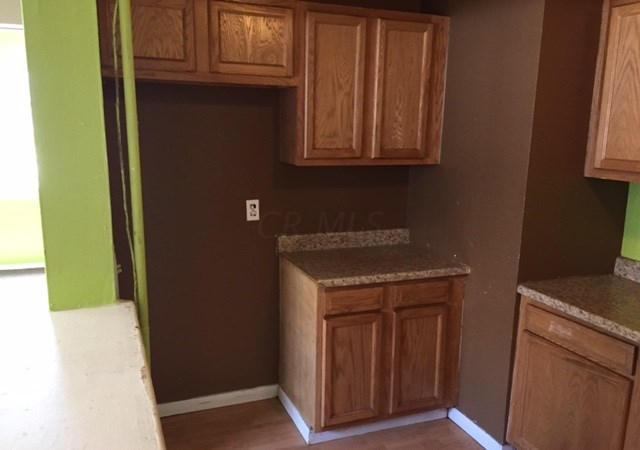 709 Demorest Road Columbus, OH 43204 - Photo 6 of 11