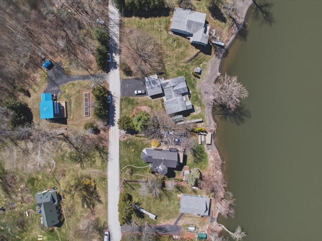 1233 Blockhouse Point Road North Hero, VT 05474 - Photo 15 of 42