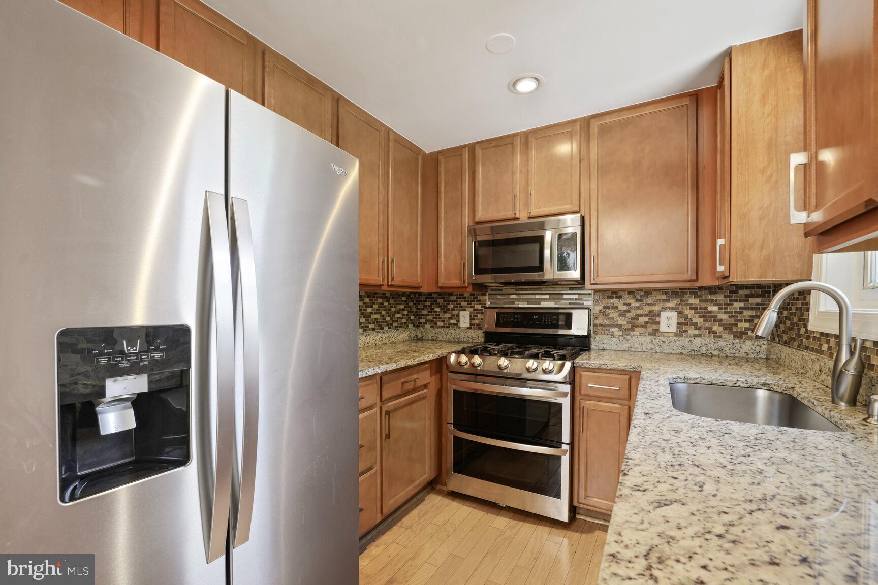 10213 Duvawn Place Silver Spring, MD 20902 - Photo 8 of 37 Gallery Image 8