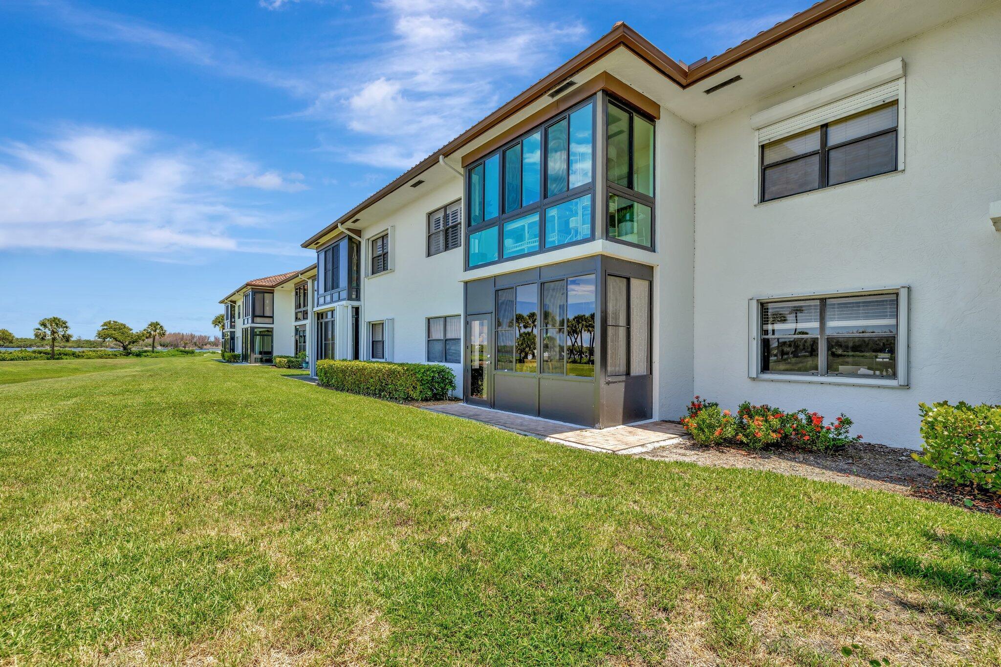 6062 Southeast Landing Way, Unit 2 Stuart, FL 34997 - Photo 23 of 36 1st Floor Condo