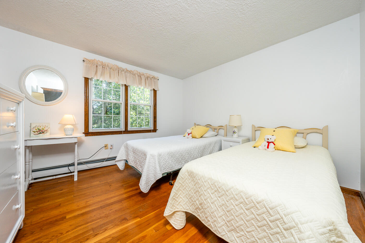 459 South Orleans Road Orleans, MA 02653 - Photo 16 of 23 2ndbedroom