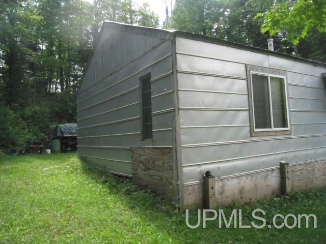 4942 Chief Lake Road Republic, MI 49879 - Photo 4 of 15 Gallery Image 4