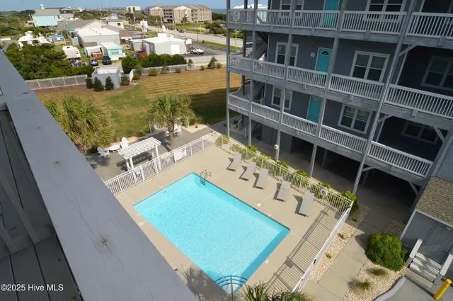 $2,200 | 108 Pelican Drive, Unit H, Atlantic Beach, NC 28512
