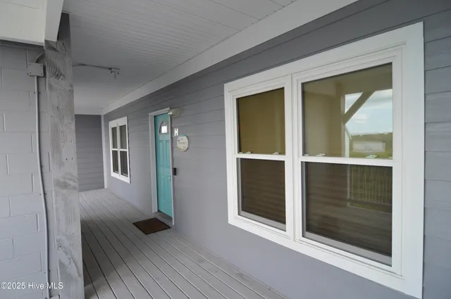 $2,200 | 108 Pelican Drive, Unit H, Atlantic Beach, NC 28512