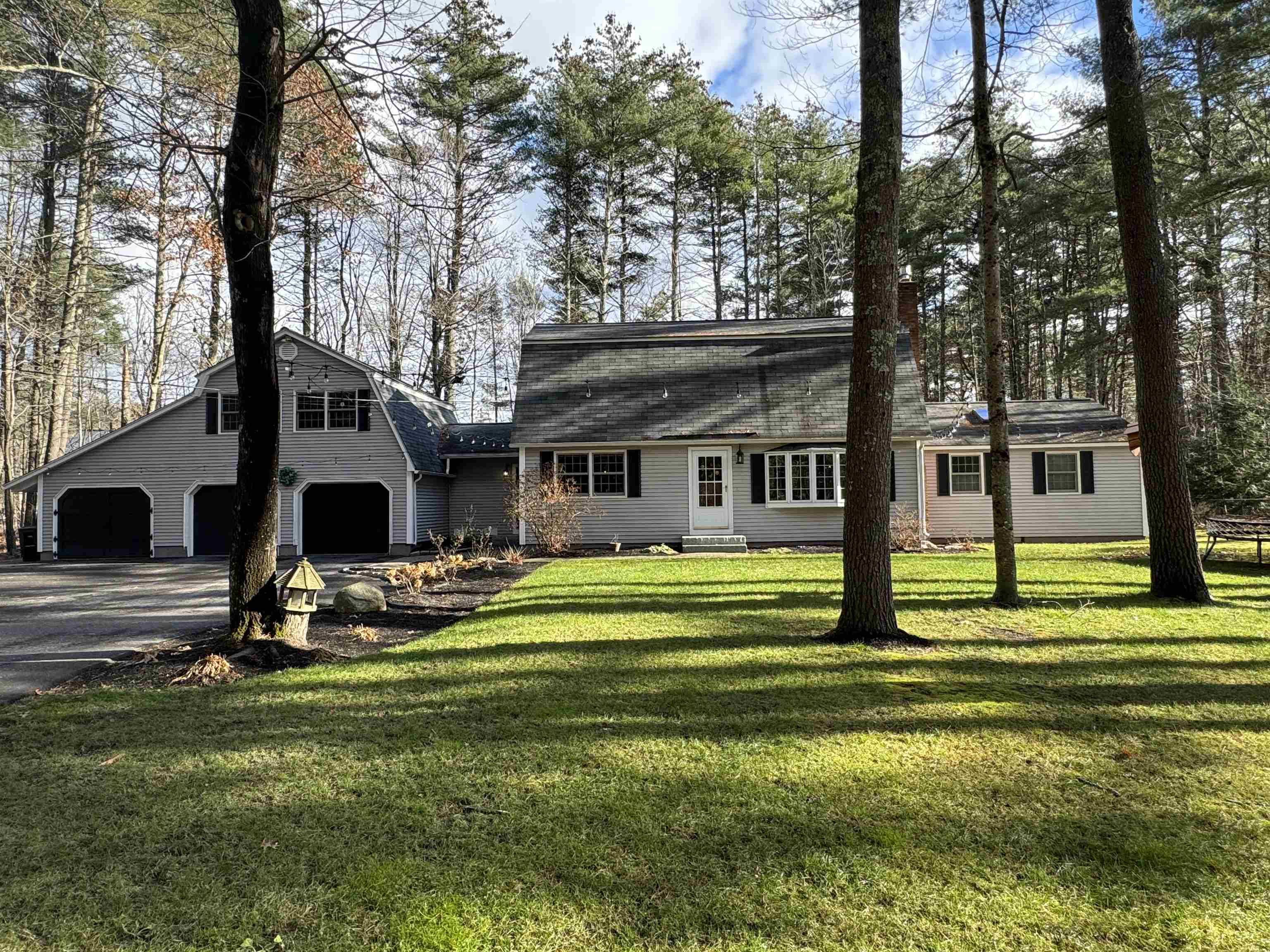 11 Warren Way Amherst, NH 03031 - Photo 1 of 34