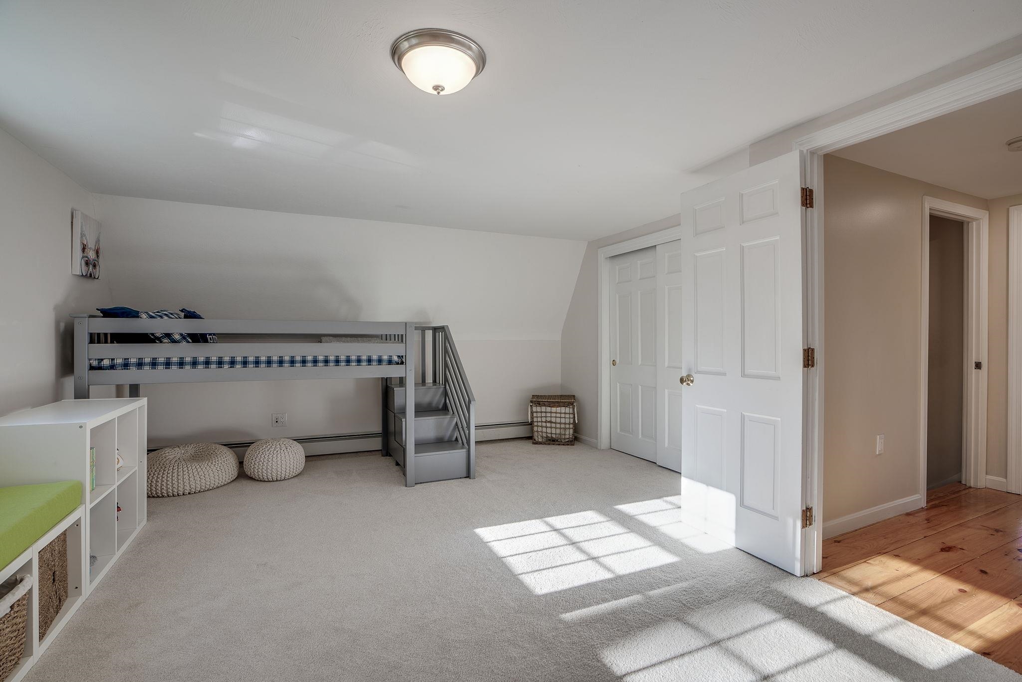 11 Warren Way Amherst, NH 03031 - Photo 18 of 34