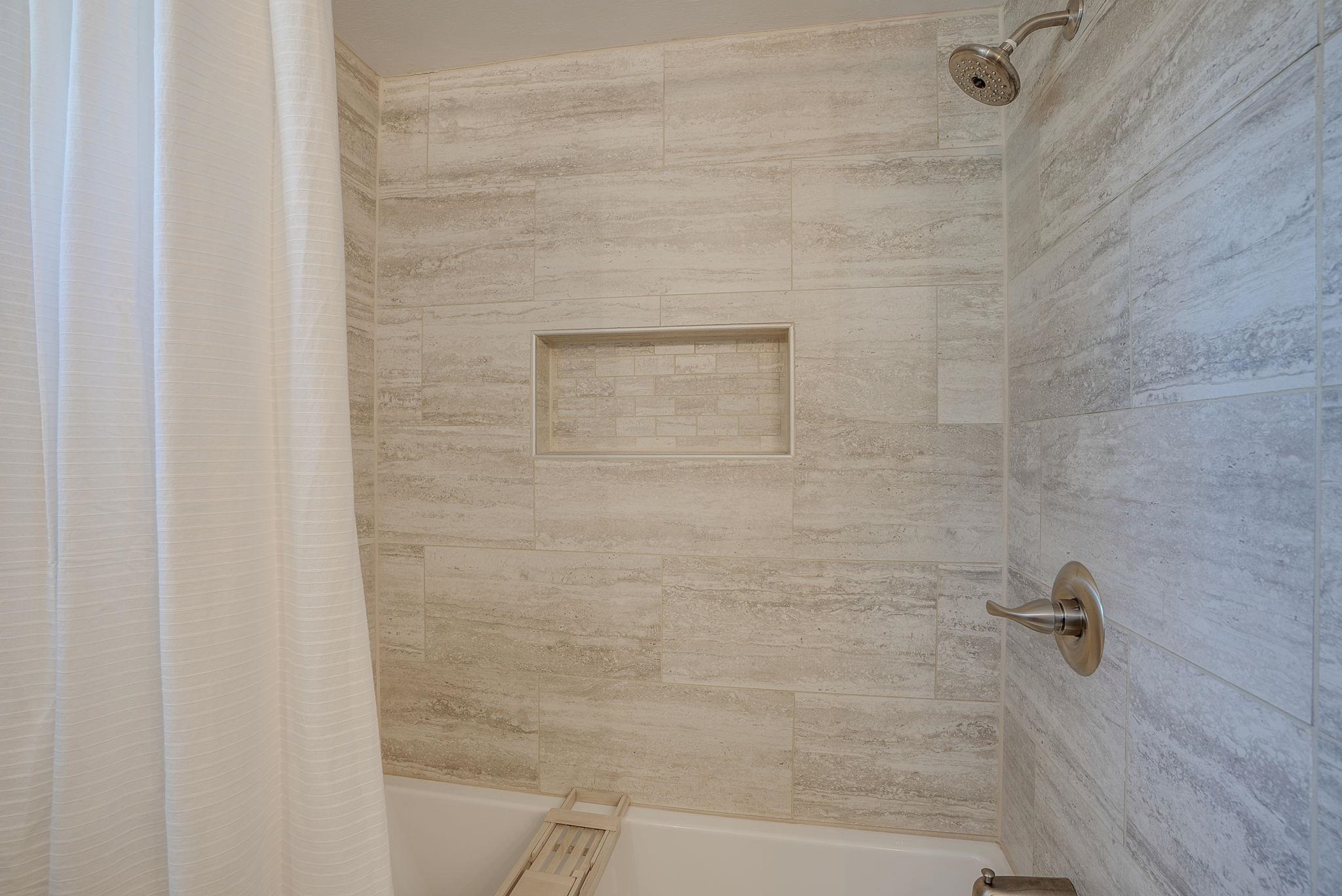 11 Warren Way Amherst, NH 03031 - Photo 5 of 34