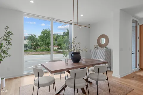$1,375,000 | 1307 Chamblee Hl Court, Raleigh, NC 27608
