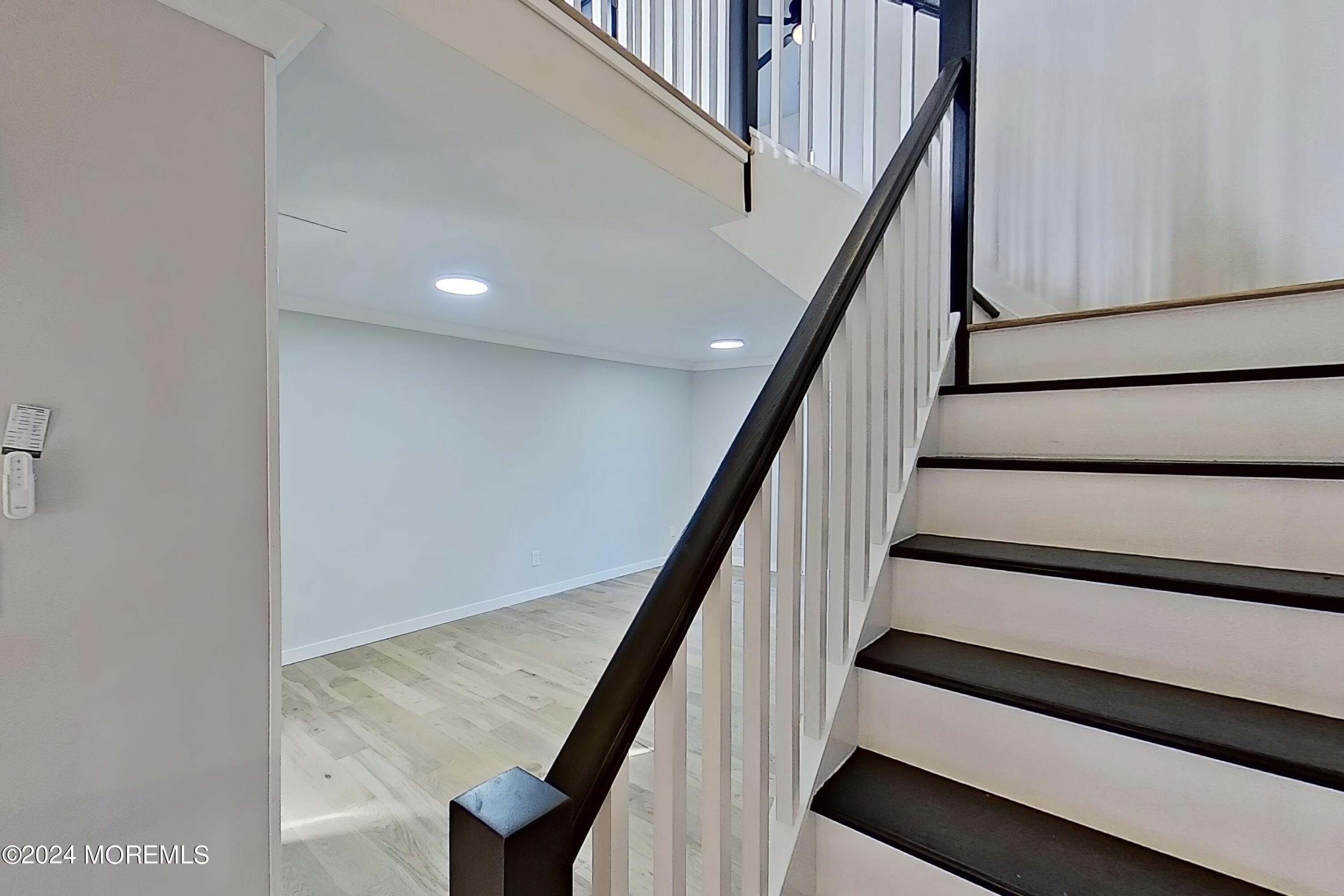 178 Sawmill Road, Unit 529 Brick, NJ 08724 - Photo 29 of 46 a view of entryway